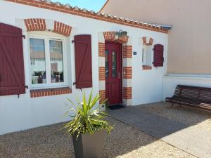 Maisons de vacances Maison Saint-Hilaire-de-Riez, 2 pieces, 4 personnes - FR-1-91-180 : photos des chambres