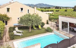 Amazing Home In Viols With Outdoor Swimming Pool, Wifi And 3 Bedrooms