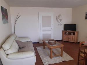 Maisons de vacances Maison de plain-pied avec etang, draps et menage inclus - FR-1-591-352 : photos des chambres