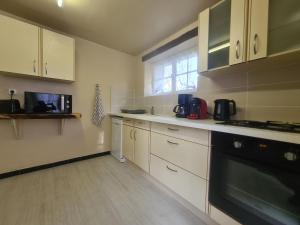 Maisons de vacances Maison de plain-pied avec etang, draps et menage inclus - FR-1-591-352 : photos des chambres