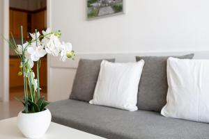 Apt 200 meters from the beach id