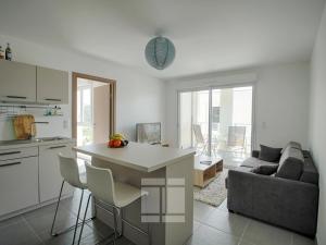 Appartement Ajaccio, 2 pièces, 4 personnes - FR-1-61-586