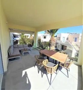 Mousai Apartment walking distance to the beach - Mathés