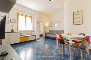 BLUE HOUSE - SAN FOCA