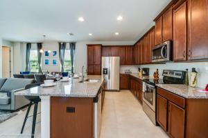 Solara Resort Townhome, 15 minutes from Disney