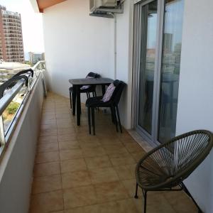 Appartement vue sur mer et pieds dans leau!