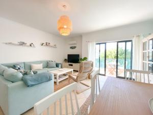 Meia-Praia Beach & Town Marina Apartment #1923