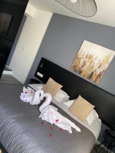 Hotels Hotel Eden Cassis : Chambre Double ou Lits Jumeaux avec Terrasse