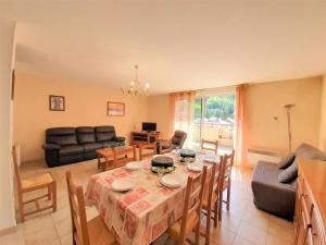 Appartements Appartement Saint-Lary-Soulan, 4 pieces, 9 personnes - FR-1-457-186 : photos des chambres