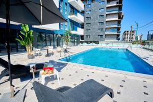 Color Studios in Nord10 - Pool & playground