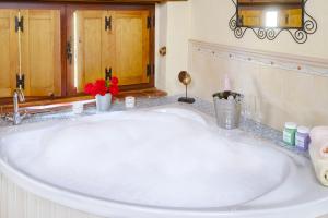 El Colirrojo - Los Sitios de Aravalle