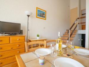 Apartment Les Saladelles-5 by Interhome