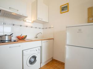 Apartment Les Saladelles-5 by Interhome