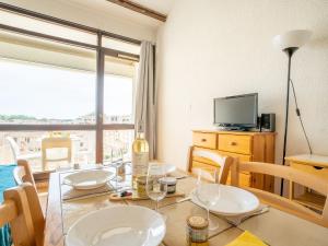 Apartment Les Saladelles-5 by Interhome