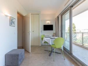 Appartements Studio Le Floriana by Interhome : photos des chambres