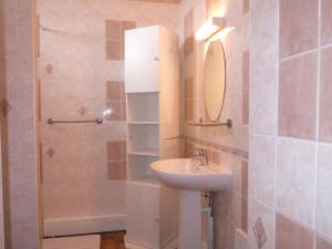 Maisons de vacances Holiday Home Gite Le Landhuismes by Interhome : photos des chambres