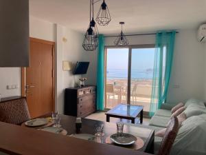 Ático con Espectaculares Vistas al Mar