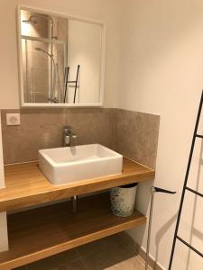 Villas Two Sisters House, Private pool & bike storage, Mont-Ventoux, lac Palivettes, Child-friendly : photos des chambres