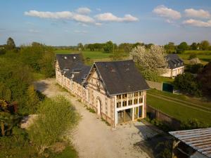 Villas Maison atypique dans parc au coeur de Thiberville : photos des chambres