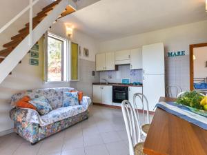 Apartment La Paradisa-3 by Interhome
