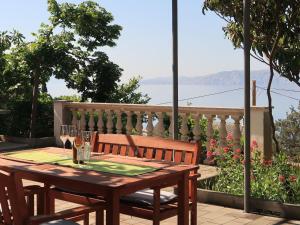 Apartment Valentina-3 by Interhome