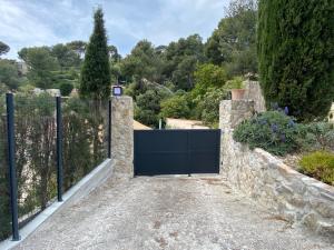 Appartements Appartement confortable a Hyeres avec piscine privee : photos des chambres