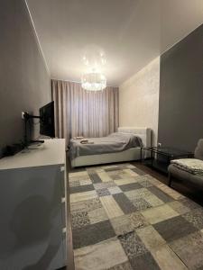 Kingsize bed SELF CHECK IN & Smart tv and FREE Parking