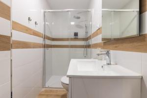 FUN BUILDING STUDIOS by HOMEABOUT