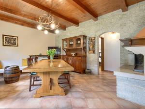 Holiday Home Lupetina by Interhome