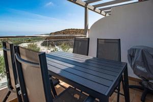 Small Oasis 2366 Sea View