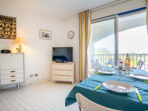 Apartment Les Terrasses de la Mer-13 by Interhome