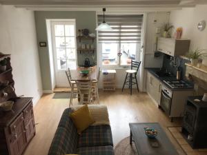 Maisons de vacances Charming 1-bed cottage Montemboeuf : photos des chambres