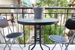 Athens Apartment 1-min Walk to Kato Patissia Metro