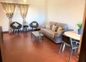 Apartamento vista mar e pôr do Sol (1,6km Praia)