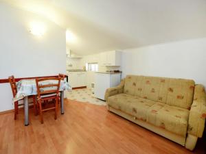 Apartment Surjan-2 by Interhome