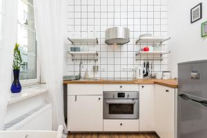 Apartments in The Jewish Quarter - LOW STANDARD - 10 Main Square - by Upstairs