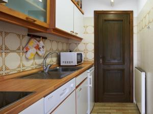 Apartment Hermitage-19 by Interhome