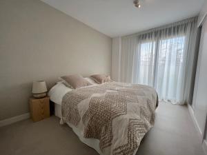 Mesas Homes luxury 4 bed apartment near the sea and port Estepona