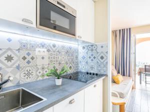 Studio Le Hameau - L1 310 by Interhome