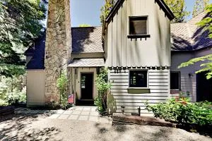 Hideaway Pines - Skyforest