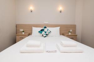 Double Room with Balcony room in M Suite