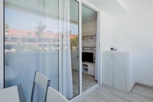 Beautiful apartment Playa Honda in the heart of Las Americas