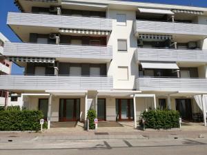 Condominio Diana Est- Gemini