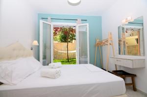 Villa Ektoras by EY Villas