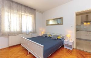 Awesome Apartment In Jadranovo With Wifi 