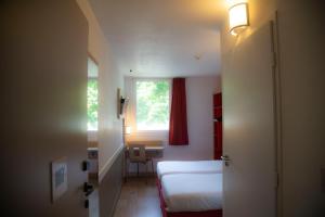 Hotels Kyriad Direct Arras - Saint-Laurent-Blangy - Parc Expo : photos des chambres