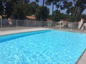 Maisons de vacances Maison Longeville-sur-Mer, 4 pieces, 6 personnes - FR-1-194-240 : photos des chambres