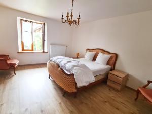 Maisons de vacances LE GELEINFETE I - GITE VOSGES a proximite de GERARDMER : photos des chambres