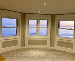 The Beachfront Lookout a Stunning Apartment with Perfect Sea View