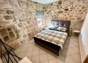 Apartments Toni - Slano